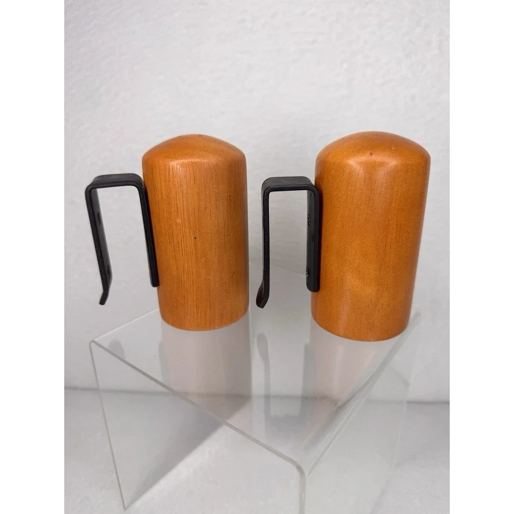 Wood Salt & Pepper Shakers Mid Century Modern Clip Holder Set